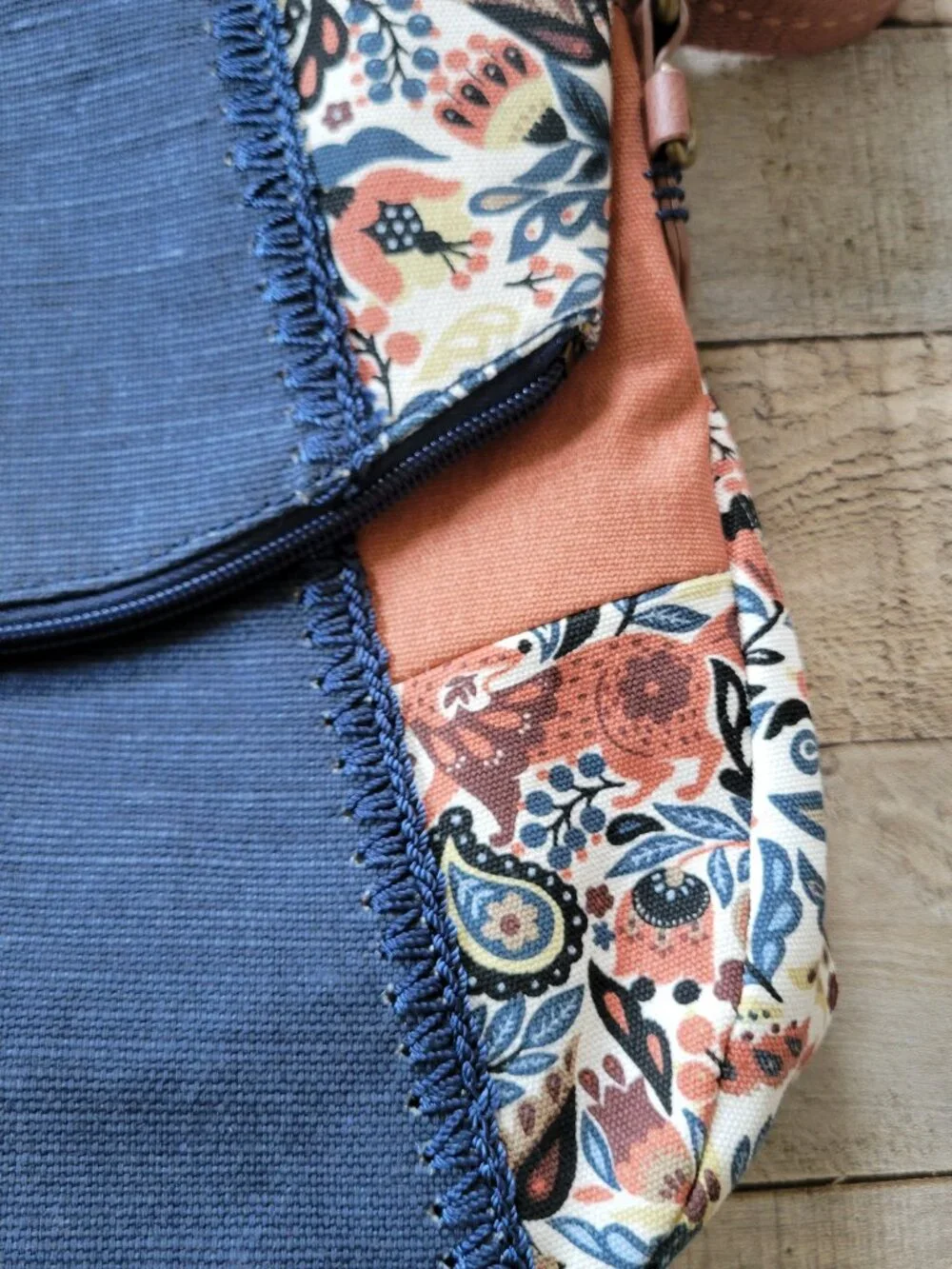 Sakroots Sienna Spirit Desert Zip Foldover Crossbody Bag Canvas Floral Boho Blue